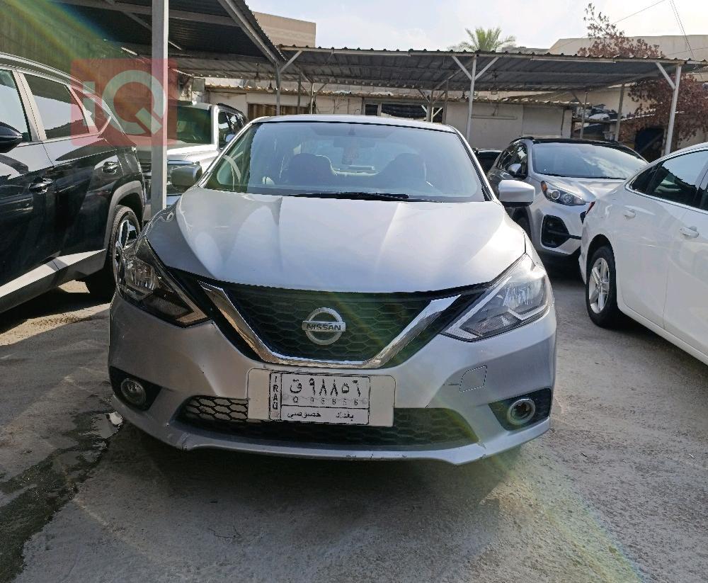 نیسان سێنترا